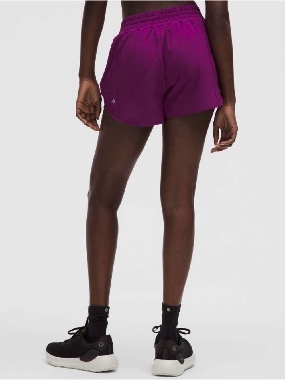 Lululemon Hotty Hot High-Rise Shorts 4” | Size 2 | Chilled Grape | Brand New NWT - Picture 2 of 9